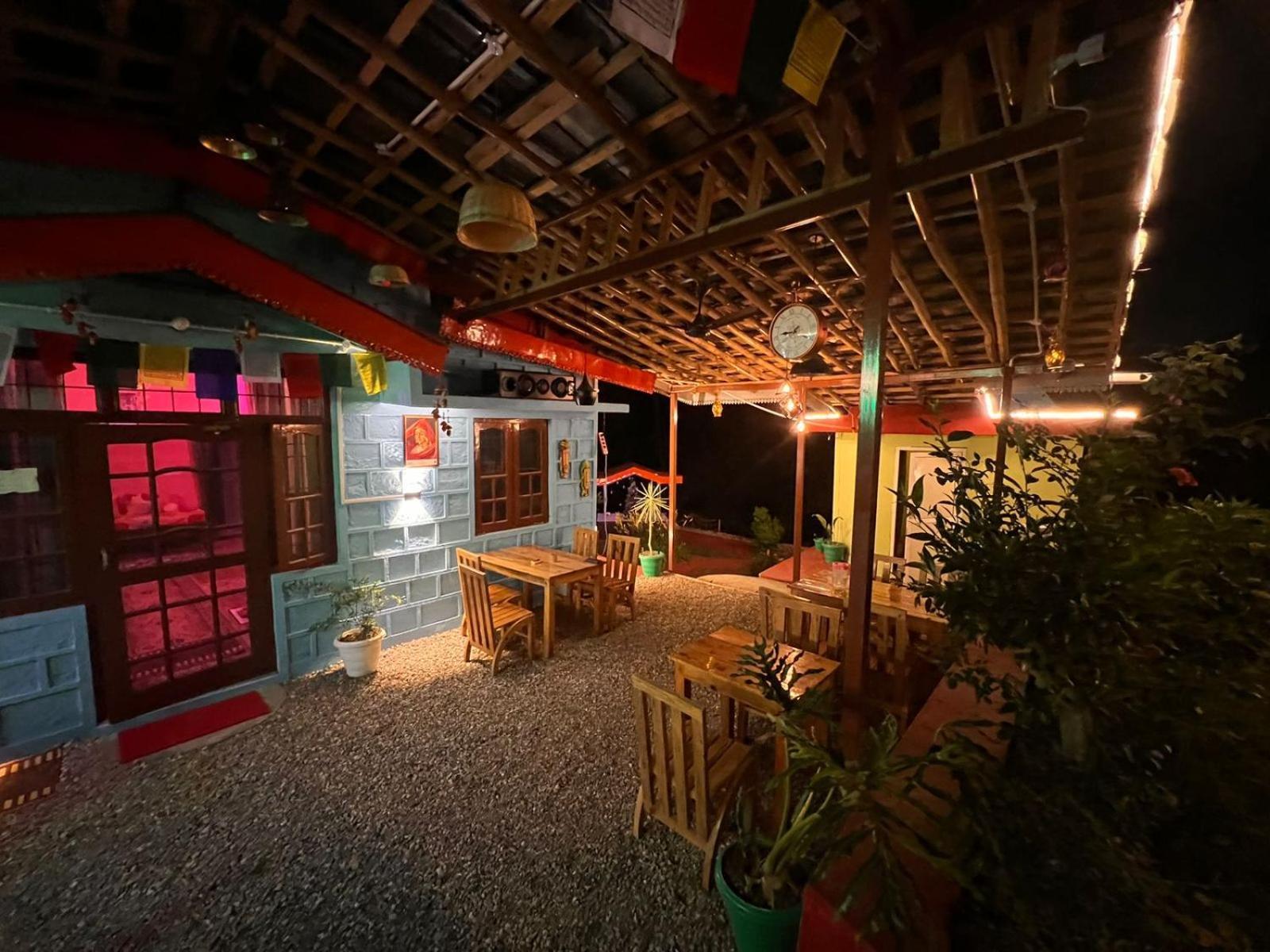 Tathastu Bir -Homestay ,Dorm,Hostel Экстерьер фото