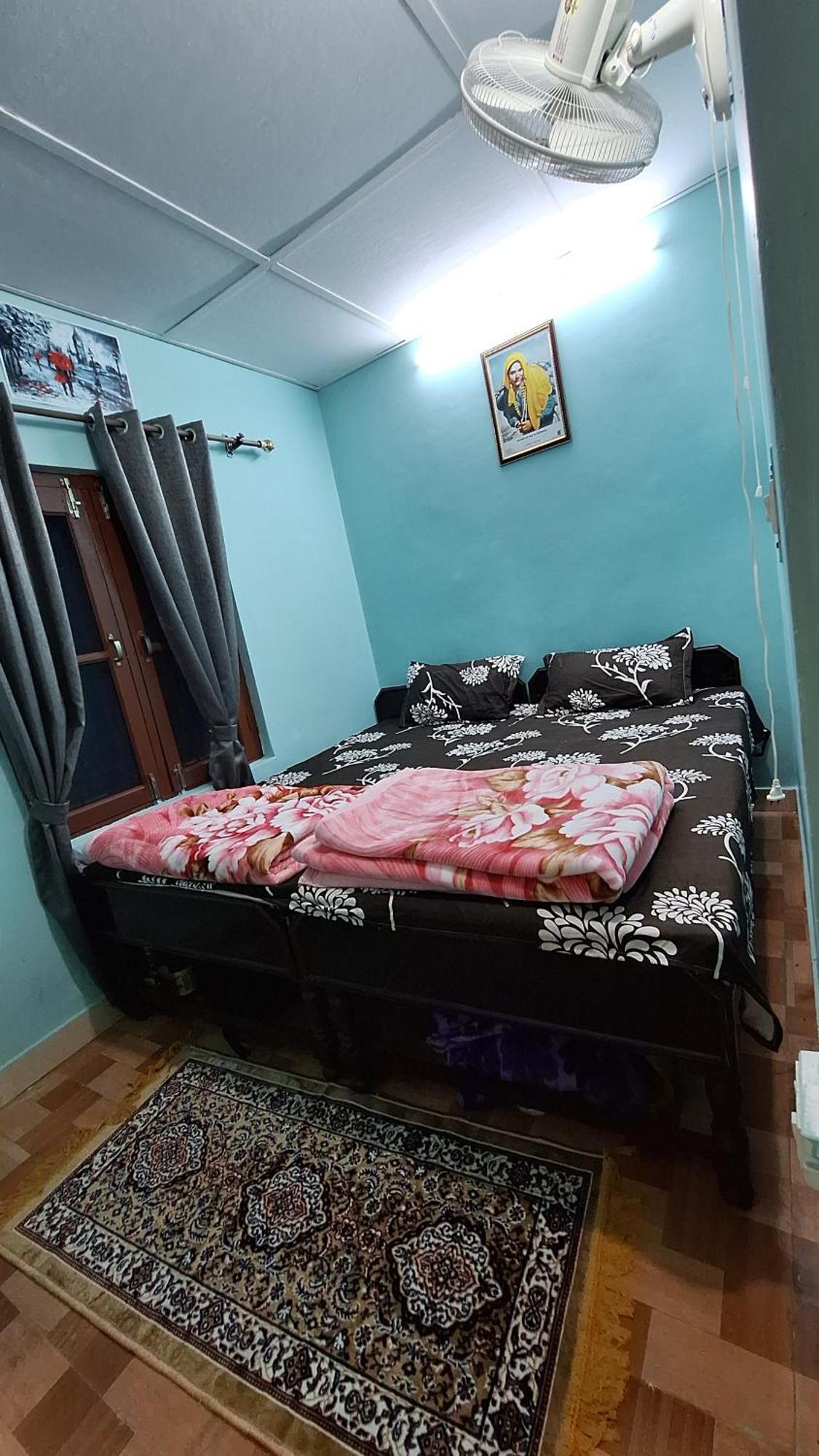 Tathastu Bir -Homestay ,Dorm,Hostel Экстерьер фото