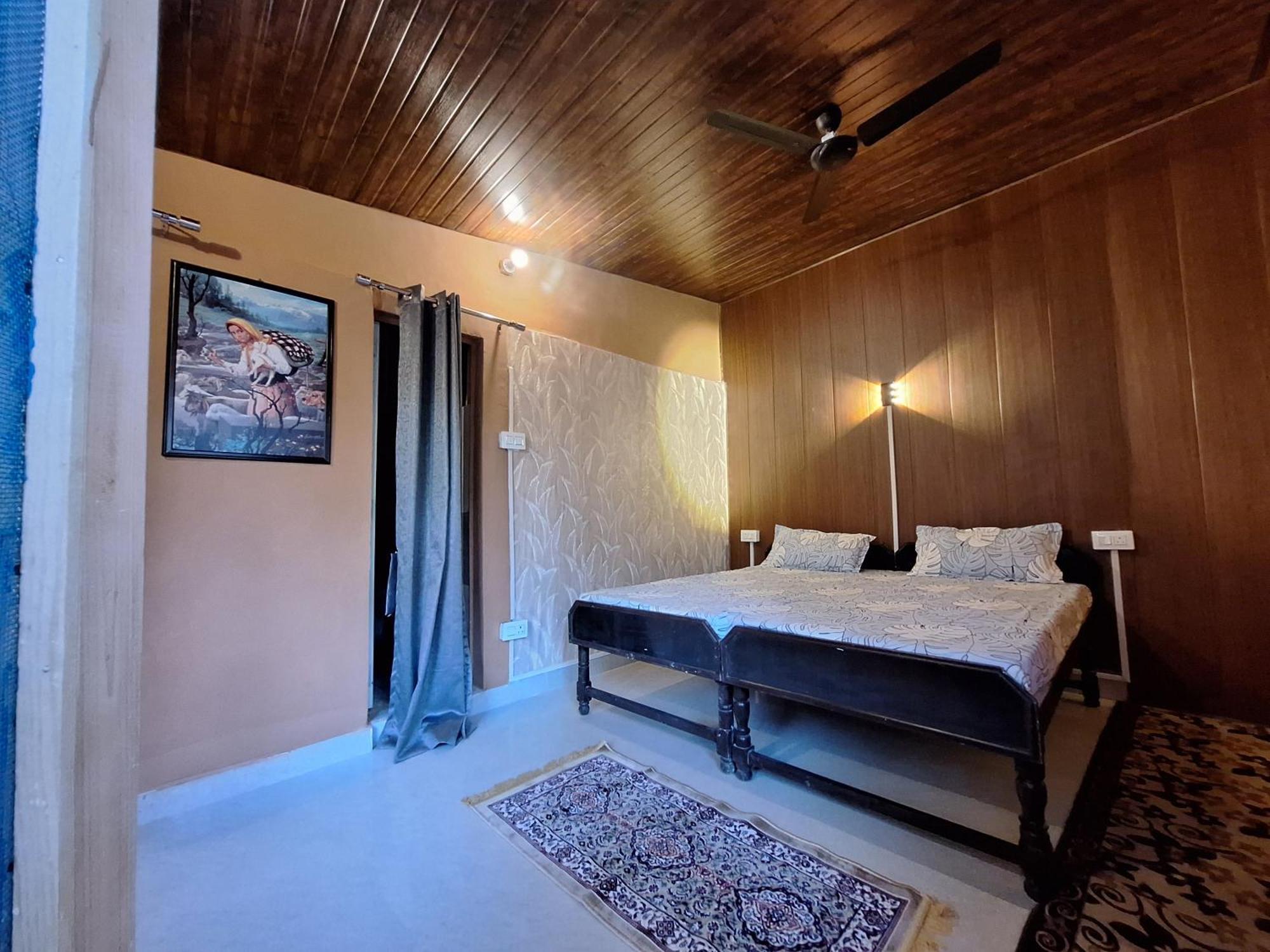 Tathastu Bir -Homestay ,Dorm,Hostel Экстерьер фото