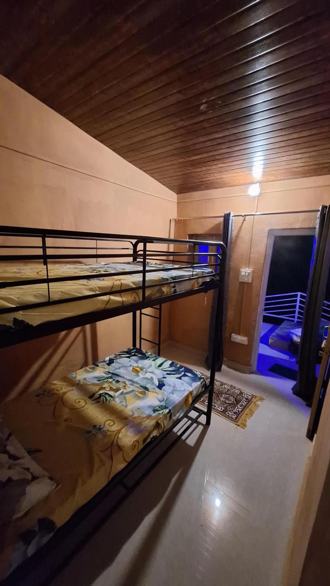 Tathastu Bir -Homestay ,Dorm,Hostel Экстерьер фото