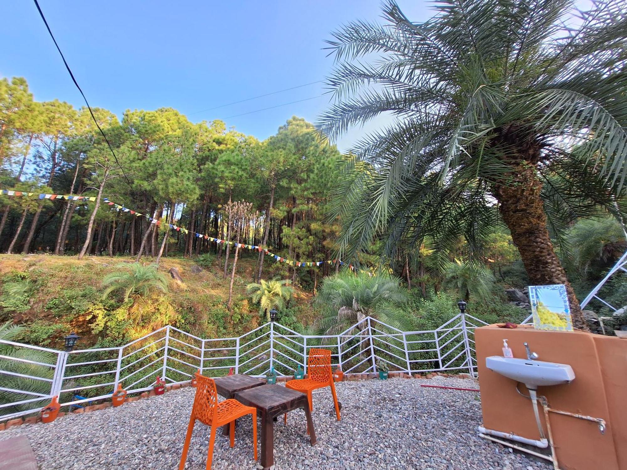 Tathastu Bir -Homestay ,Dorm,Hostel Экстерьер фото