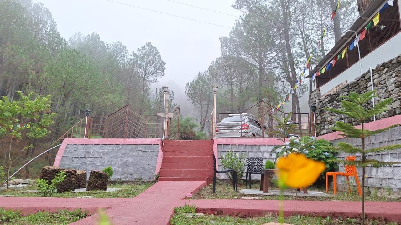 Tathastu Bir -Homestay ,Dorm,Hostel Экстерьер фото